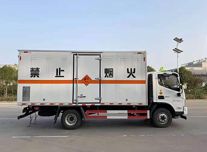 桐庐爆破器材运输车