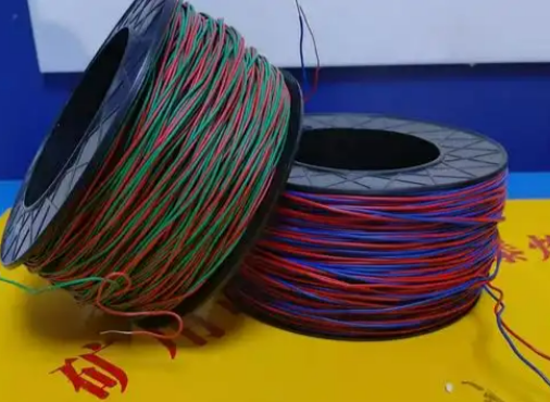 桐庐放炮线的主要材质有哪些？不同材质的适用场景有何区别？